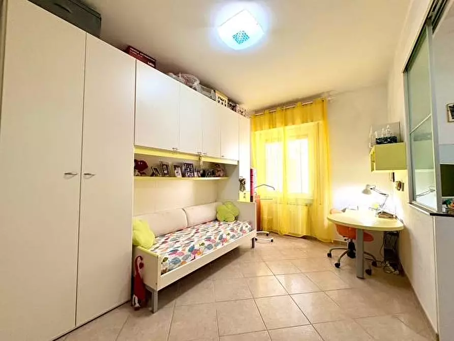 Immagine 28 di Appartamento in vendita  in Corso tardy e Benech 16 a Savona