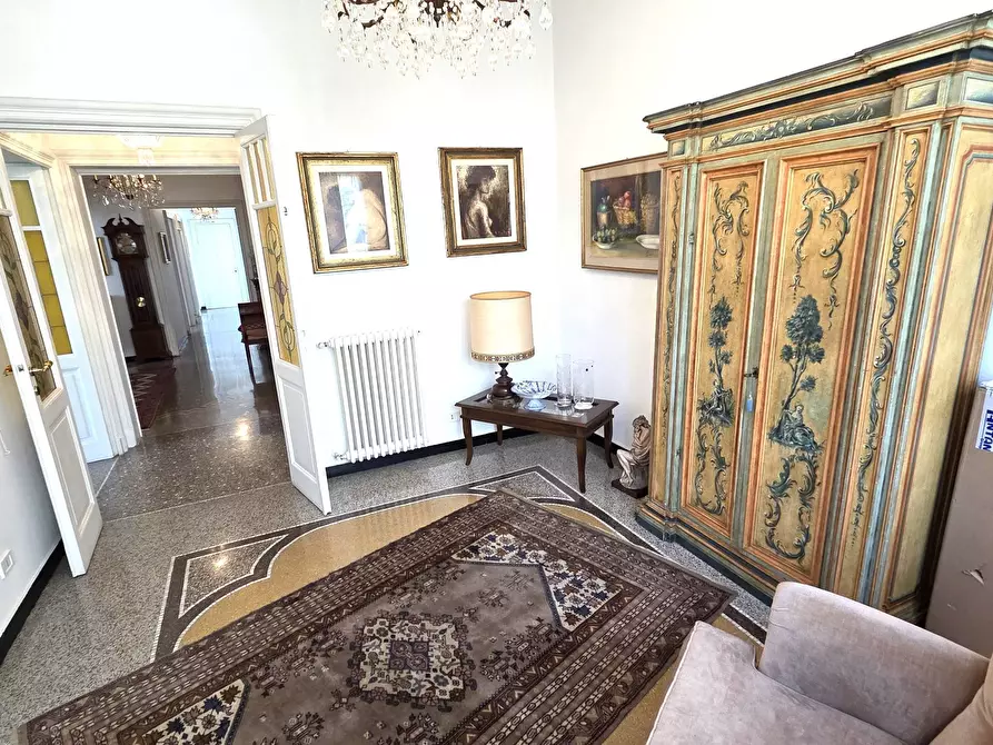 Immagine 8 di Appartamento in vendita  in Via Iv Novembre a Savona