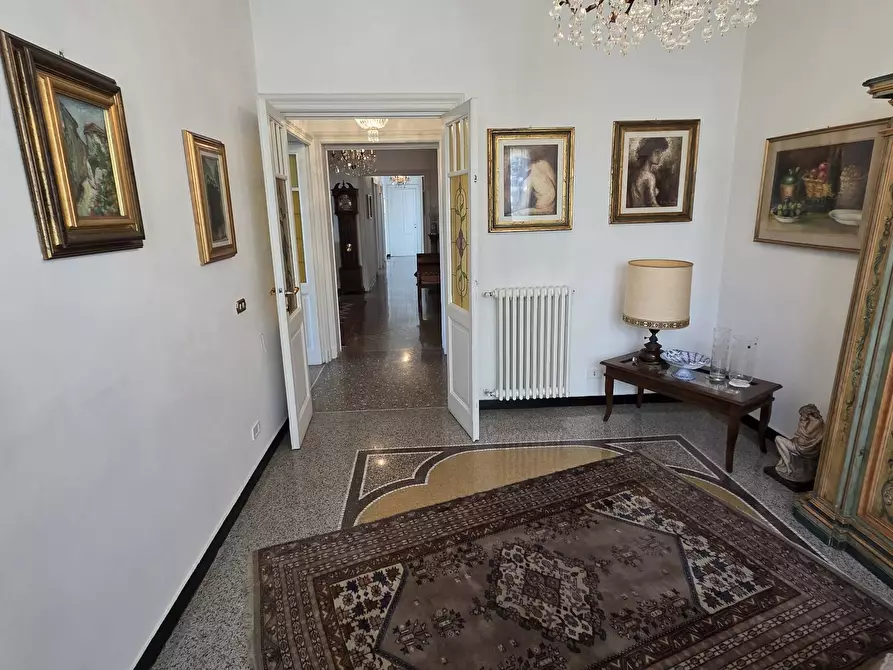 Immagine 9 di Appartamento in vendita  in Via Iv Novembre a Savona