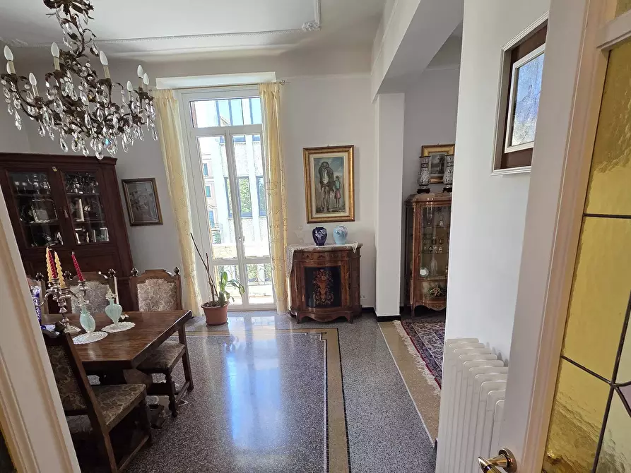 Immagine 10 di Appartamento in vendita  in Via Iv Novembre a Savona