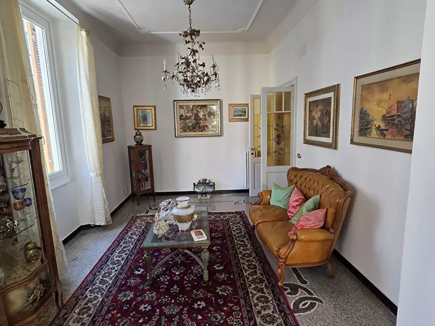 Immagine 14 di Appartamento in vendita  in Via Iv Novembre a Savona