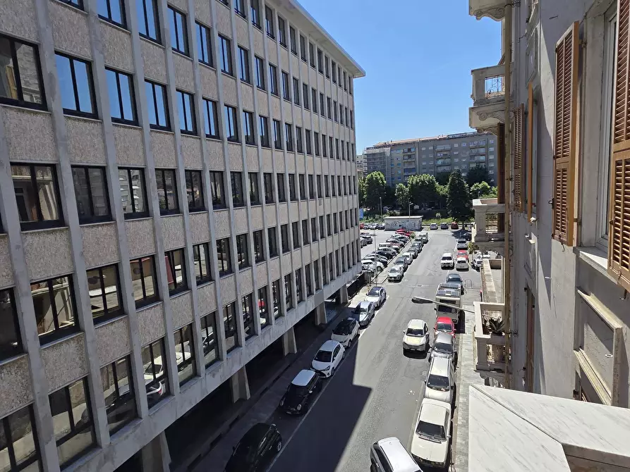 Immagine 16 di Appartamento in vendita  in Via Iv Novembre a Savona