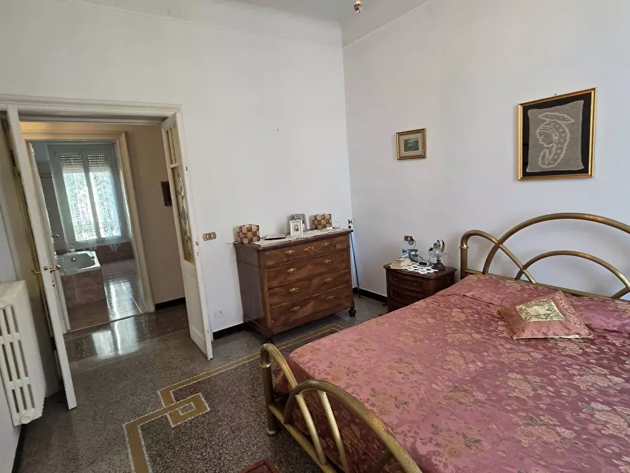 Immagine 27 di Appartamento in vendita  in Via Iv Novembre a Savona