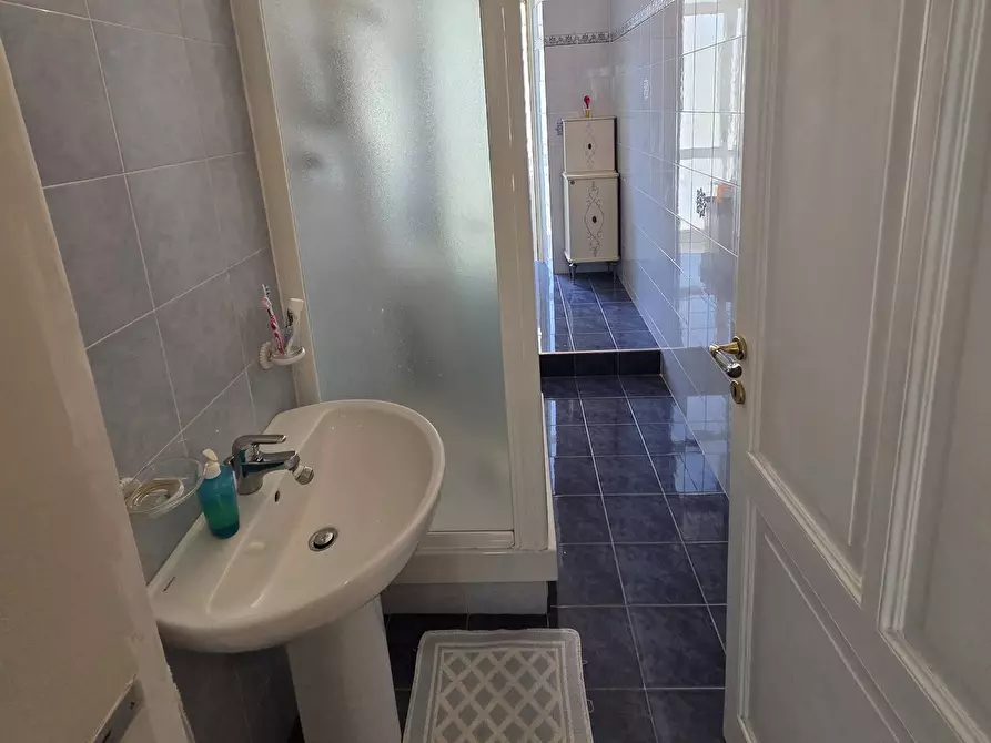 Immagine 28 di Appartamento in vendita  in Via Iv Novembre a Savona