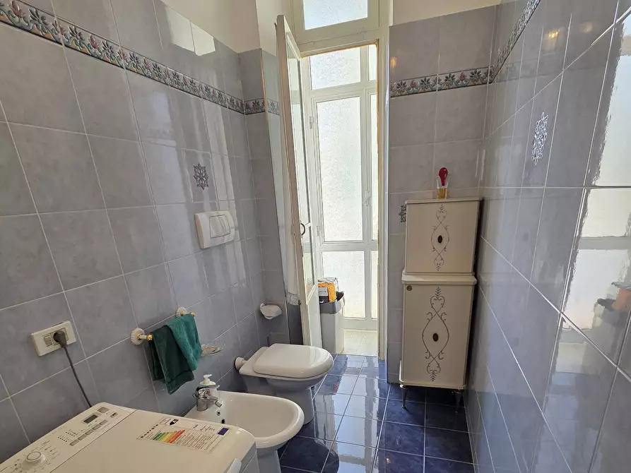 Immagine 34 di Appartamento in vendita  in Via Iv Novembre a Savona