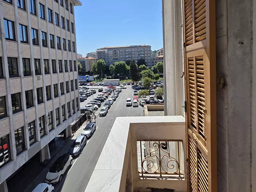 Immagine 32 di Appartamento in vendita  in Via Iv Novembre a Savona