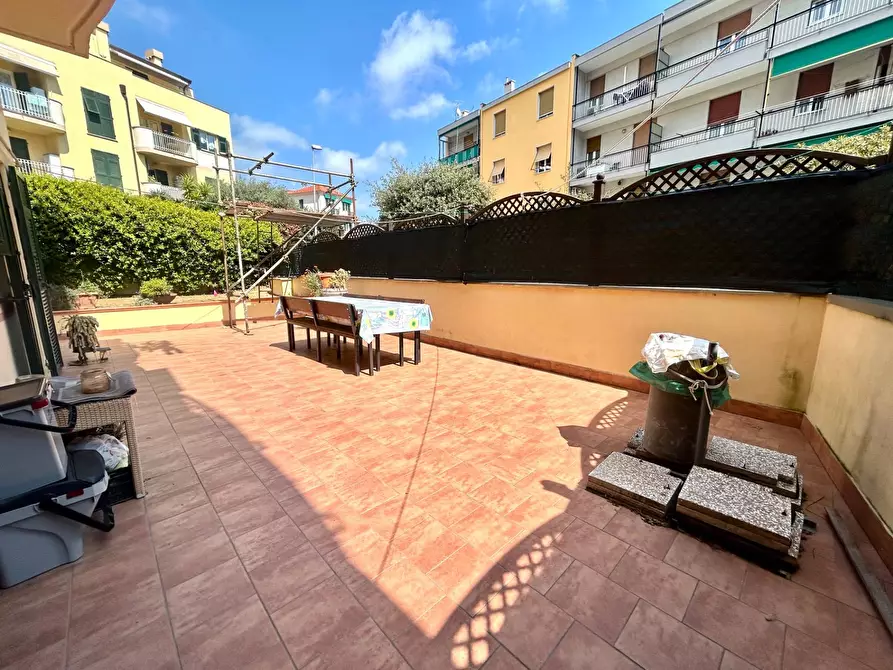 Immagine 5 di Appartamento in vendita  in VIA NOSTRA SIGNORA DEGLI ANGELI a Savona