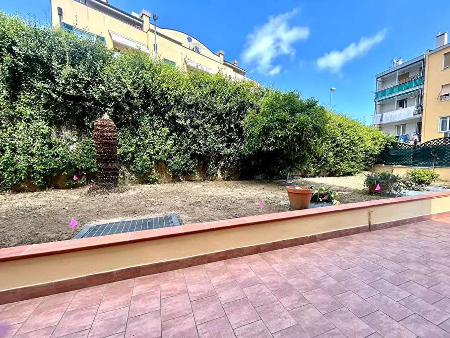 Immagine 13 di Appartamento in vendita  in VIA NOSTRA SIGNORA DEGLI ANGELI a Savona