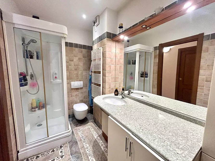 Immagine 29 di Appartamento in vendita  in VIA NOSTRA SIGNORA DEGLI ANGELI a Savona