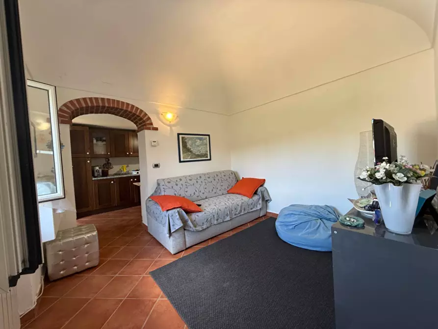 Immagine 8 di Appartamento in vendita  in Via Nizza 114 114 a Savona