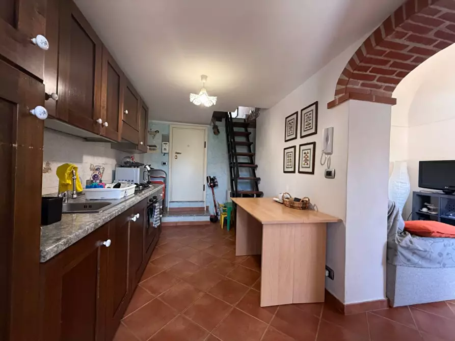 Immagine 7 di Appartamento in vendita  in Via Nizza 114 114 a Savona