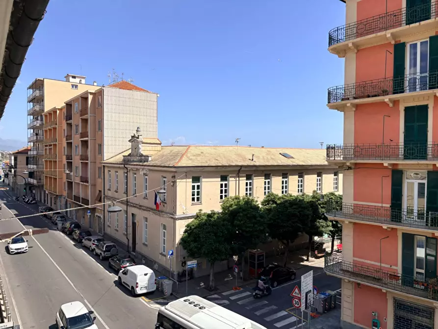 Immagine 21 di Appartamento in vendita  in Via Nizza 114 114 a Savona