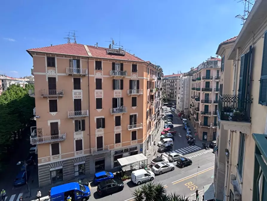 Immagine 2 di Appartamento in vendita  in CORSO MAZZINI 19 a Savona