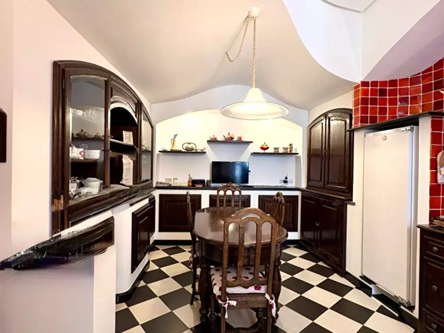 Immagine 5 di Appartamento in vendita  in CORSO MAZZINI 19 a Savona