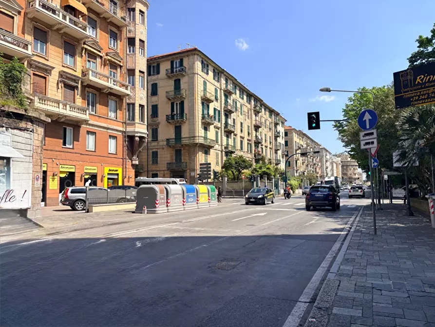 Immagine 23 di Appartamento in vendita  in CORSO MAZZINI 19 a Savona