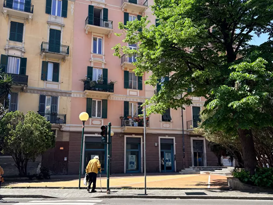 Immagine 25 di Appartamento in vendita  in CORSO MAZZINI 19 a Savona