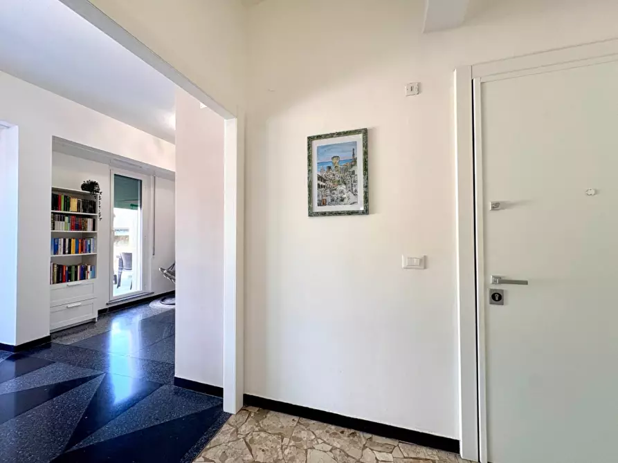 Immagine 22 di Appartamento in vendita  in via Mongrifone a Savona