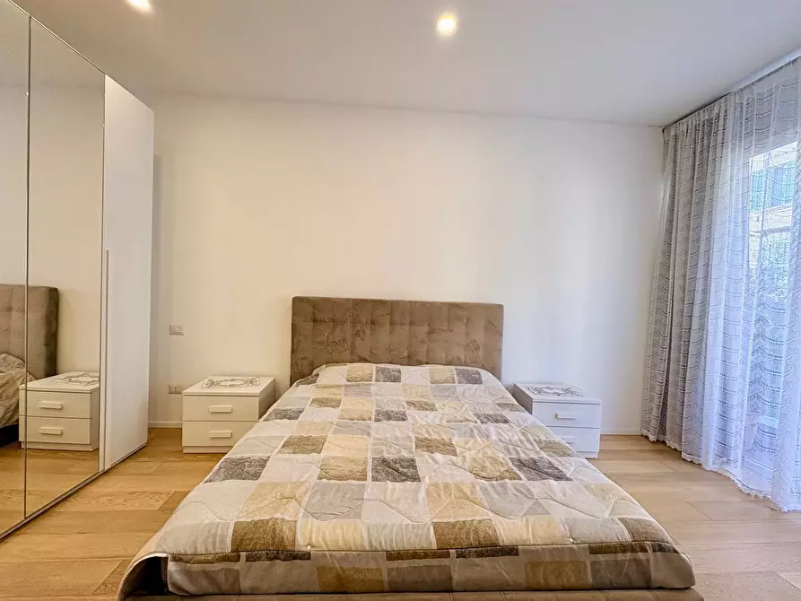 Immagine 14 di Appartamento in vendita  in CORSO ITALIA a Savona