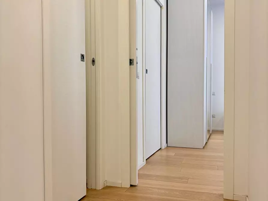 Immagine 9 di Appartamento in vendita  in CORSO ITALIA a Savona
