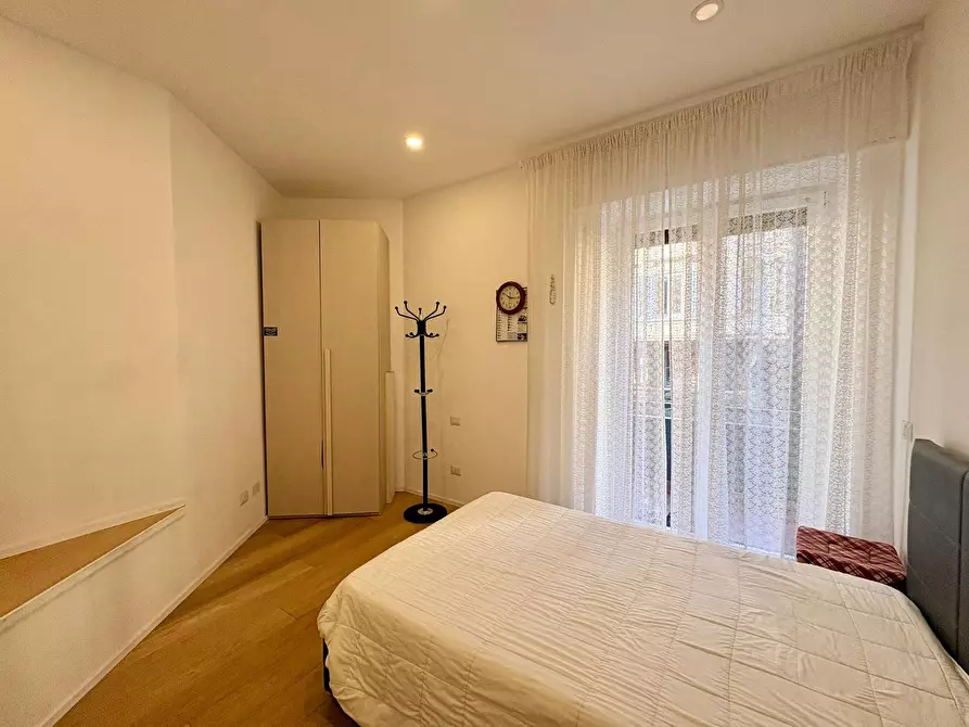 Immagine 17 di Appartamento in vendita  in CORSO ITALIA a Savona