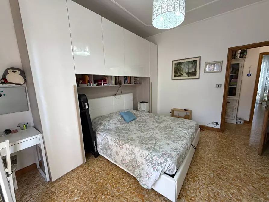 Immagine 12 di Appartamento in vendita  in Via Cadorna 22 a Savona
