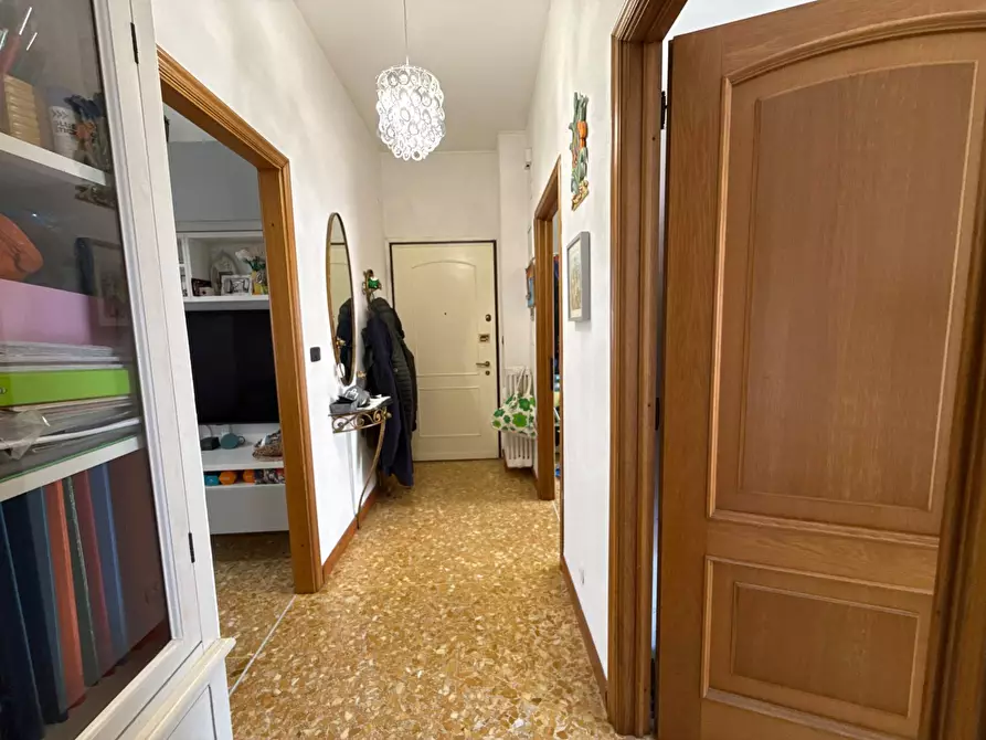 Immagine 14 di Appartamento in vendita  in Via Cadorna 22 a Savona