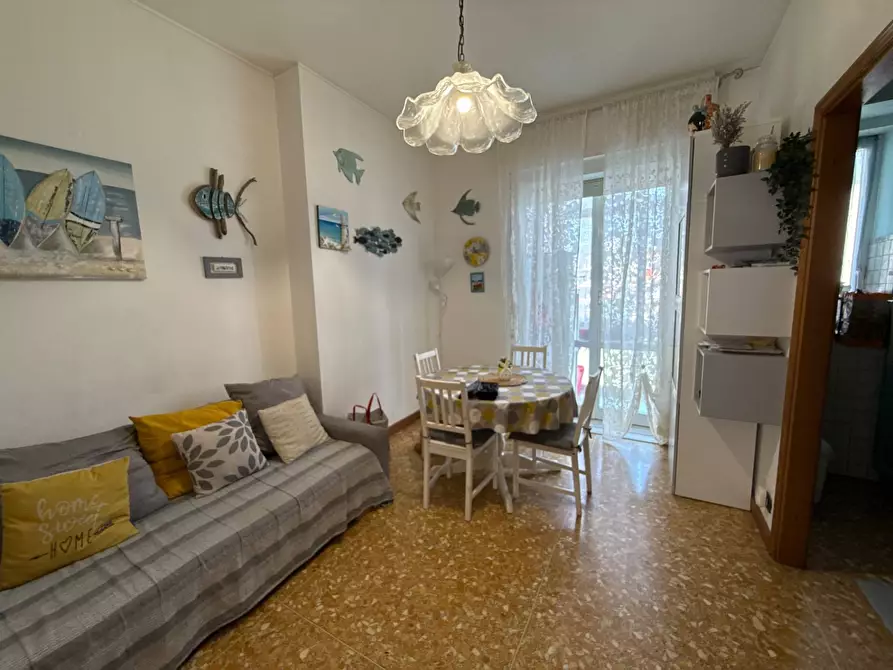 Immagine 18 di Appartamento in vendita  in Via Cadorna 22 a Savona