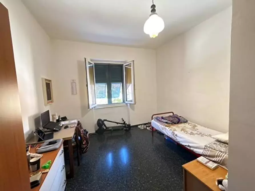 Immagine 5 di Appartamento in vendita  in Via Garroni 22 a Savona