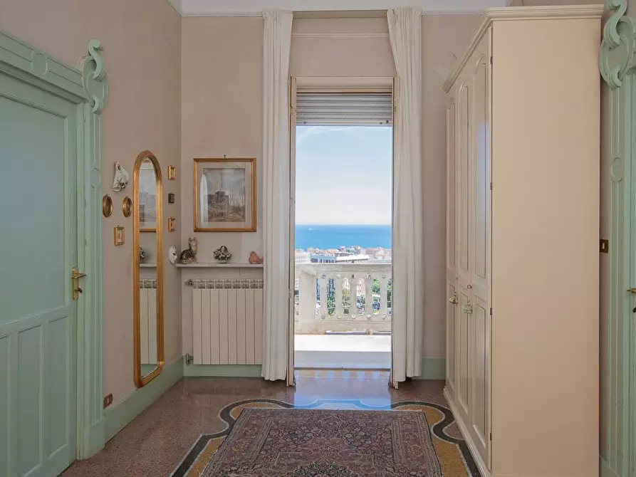 Immagine 37 di Villa in vendita  in VIA FONTANASSA a Savona