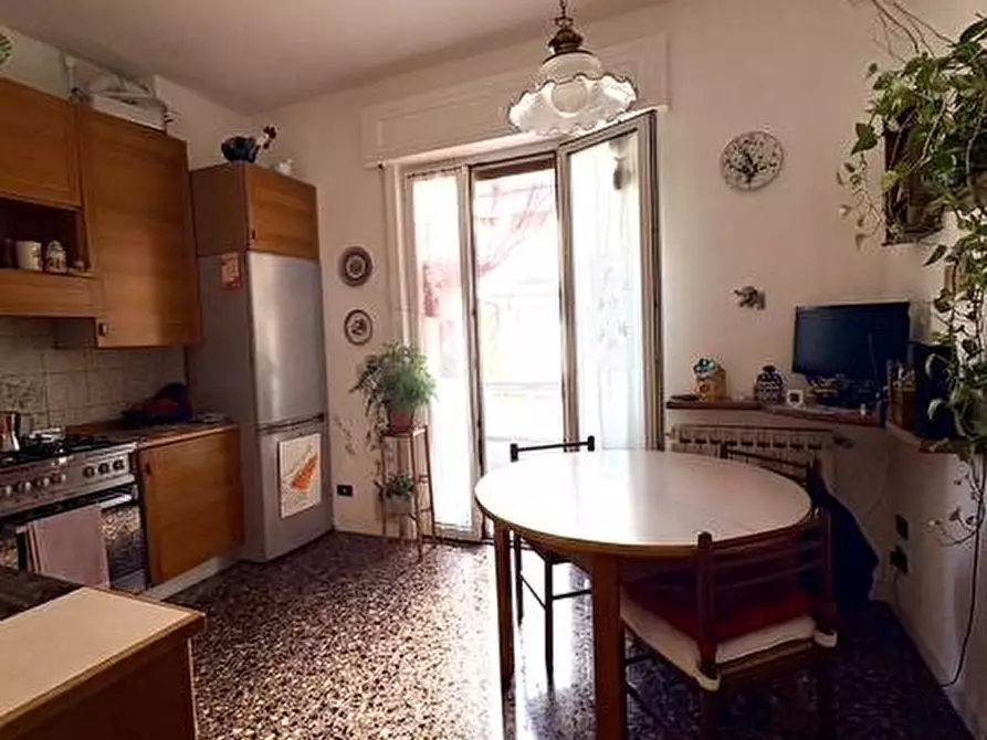 Immagine 5 di Appartamento in vendita  in via Corridoni 6 a Savona