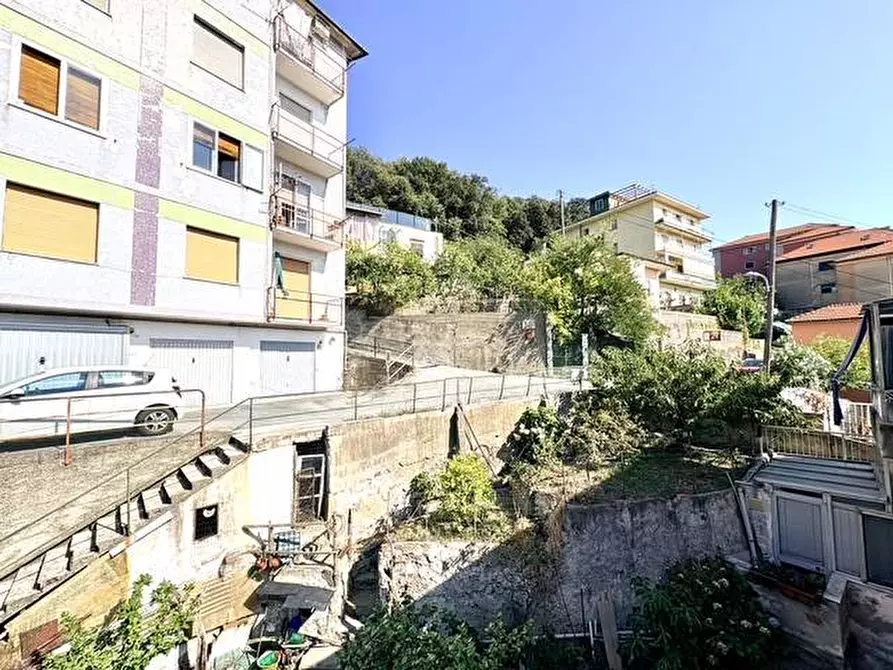 Immagine 10 di Appartamento in vendita  in via Corridoni 6 a Savona
