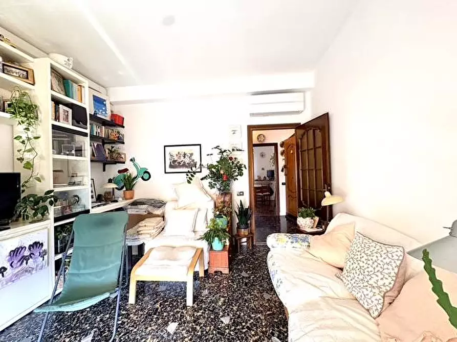 Immagine 12 di Appartamento in vendita  in via Corridoni 6 a Savona