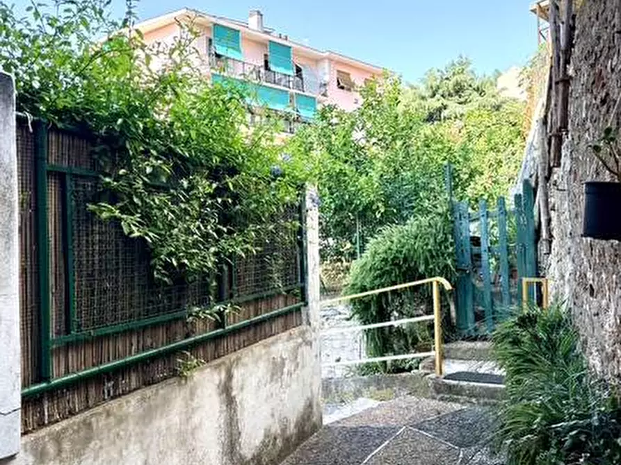 Immagine 23 di Appartamento in vendita  in via Corridoni 6 a Savona
