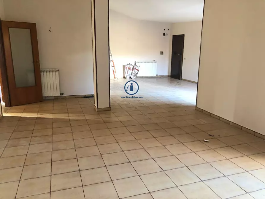 Immagine 2 di Appartamento in vendita  in VIA CAPPUCCINI PARCO L 16 a Caserta
