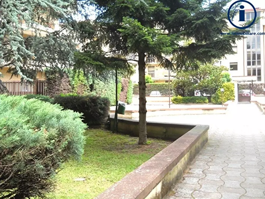 Immagine 15 di Appartamento in vendita  in VIA CAPPUCCINI PARCO L 16 a Caserta