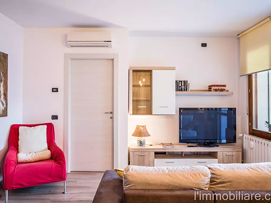 Immagine 5 di Appartamento in affitto  in via trento 24 a Verona