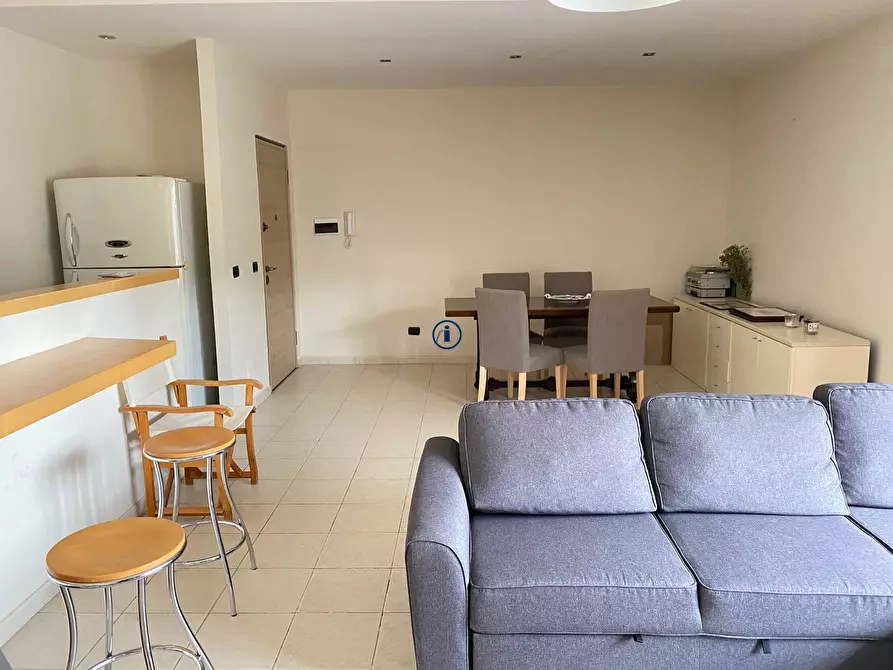 Immagine 2 di Appartamento in vendita  in VIA SUD PIAZZA D'ARMI 100 a Caserta