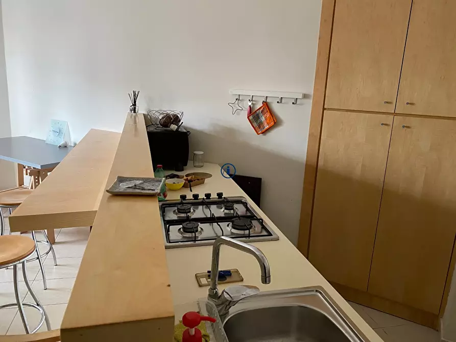 Immagine 3 di Appartamento in vendita  in VIA SUD PIAZZA D'ARMI 100 a Caserta