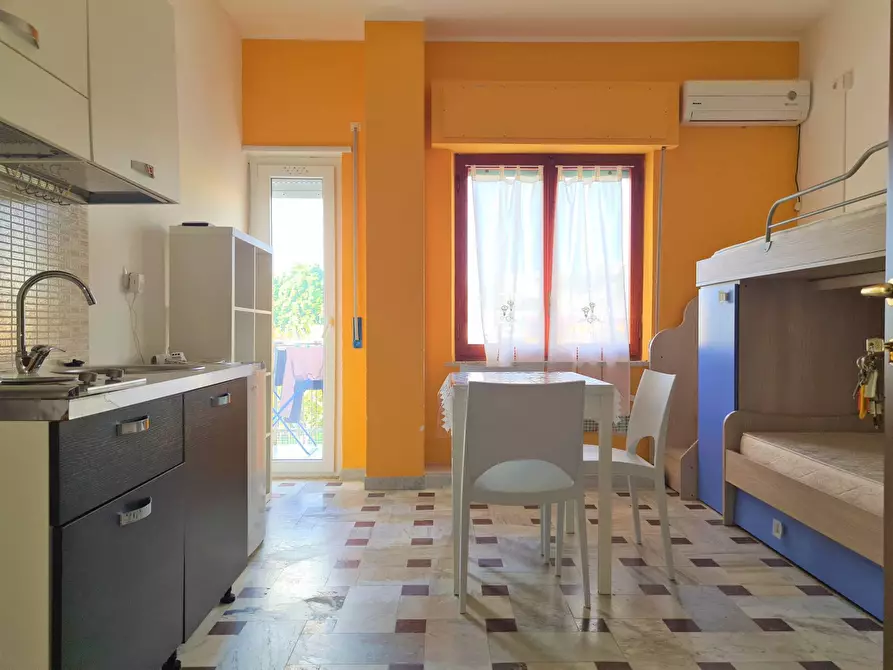 Immagine 1 di Appartamento in affitto  in viale Crotone 9 a Catanzaro