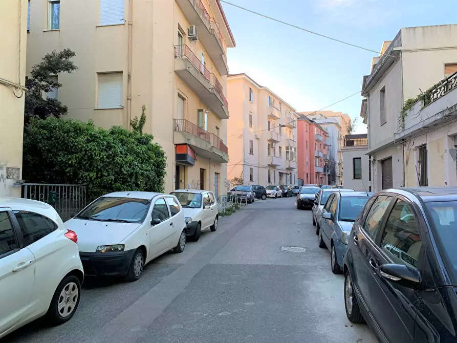 Immagine 1 di Negozio in affitto  in via Ambrosio a Catanzaro