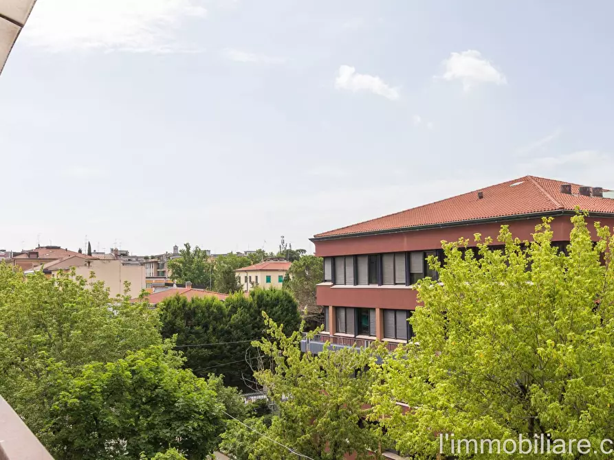 Immagine 21 di Appartamento in affitto  in via Carlo Ederle 38 a Verona