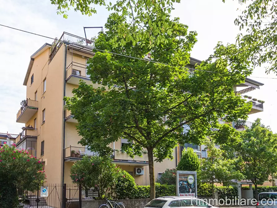 Immagine 23 di Appartamento in affitto  in via Carlo Ederle 38 a Verona