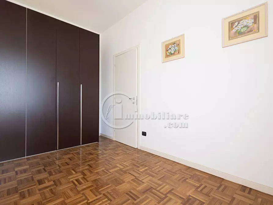 Immagine 15 di Appartamento in vendita  a Legnano