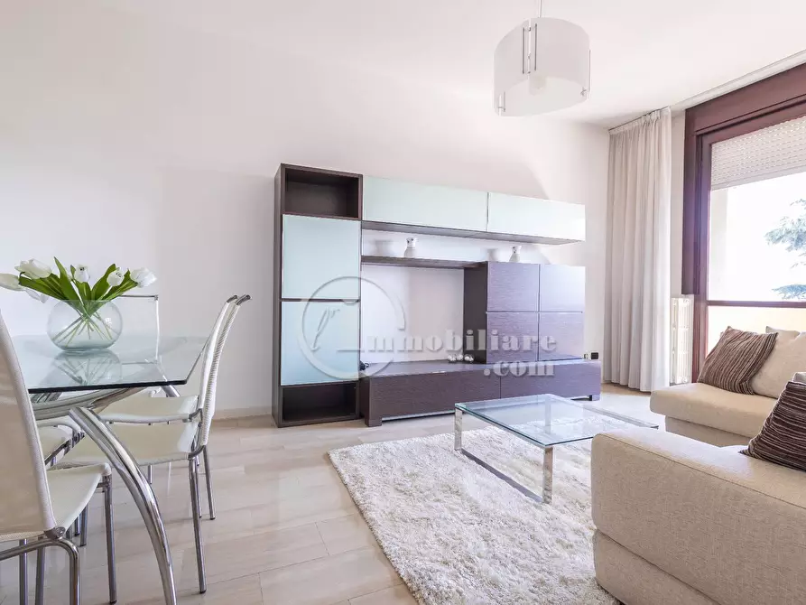Immagine 2 di Appartamento in vendita  a Legnano