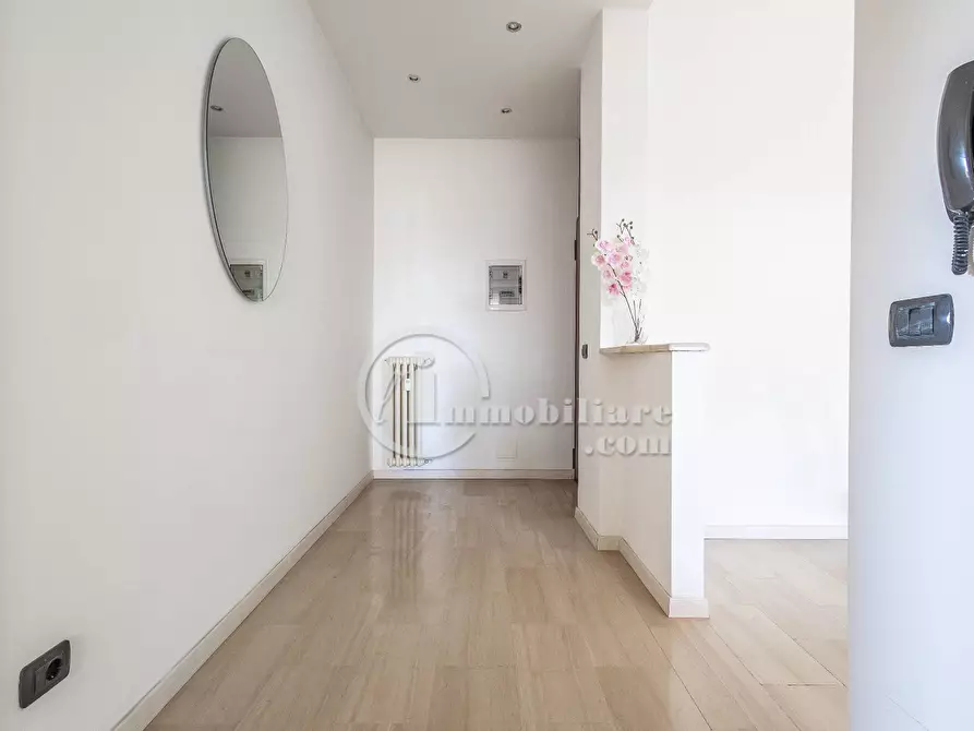 Immagine 8 di Appartamento in vendita  a Legnano