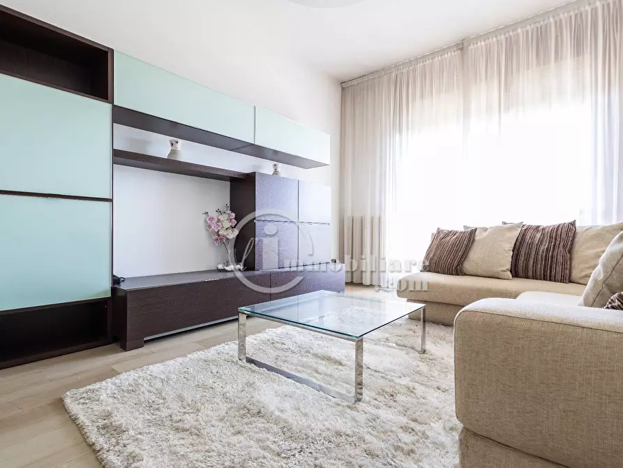 Immagine 5 di Appartamento in vendita  a Legnano