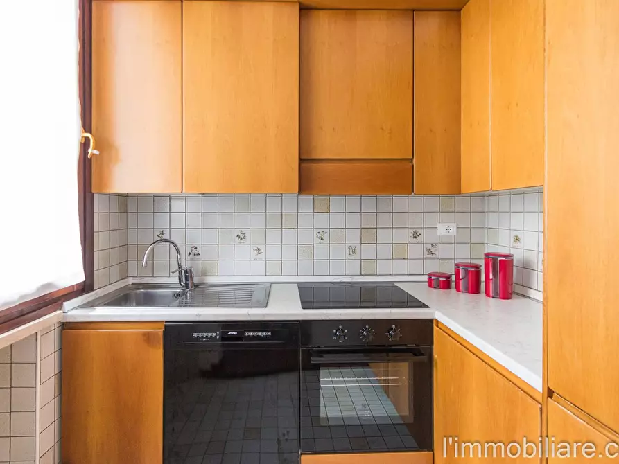 Immagine 5 di Camera in affitto  in Via Santini 13 a Verona