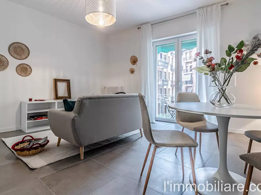 Immagine 1 di Appartamento in vendita  in Lungadige Giacomo Matteotti a Verona