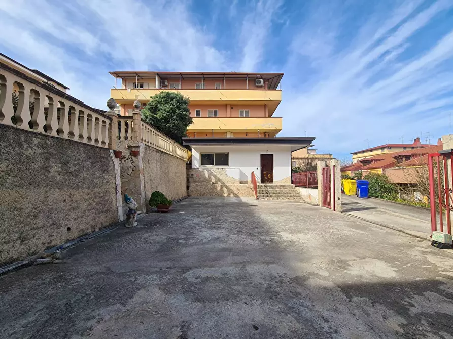 Immagine 1 di Casa indipendente in vendita  in via Formia a Catanzaro