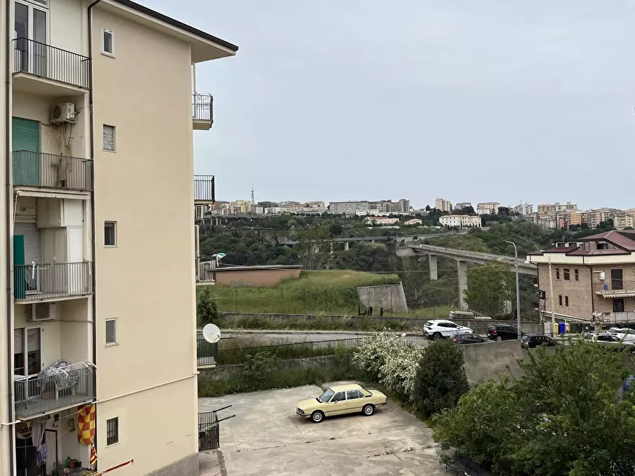 Immagine 1 di Appartamento in vendita  in Via Patari 14 a Catanzaro